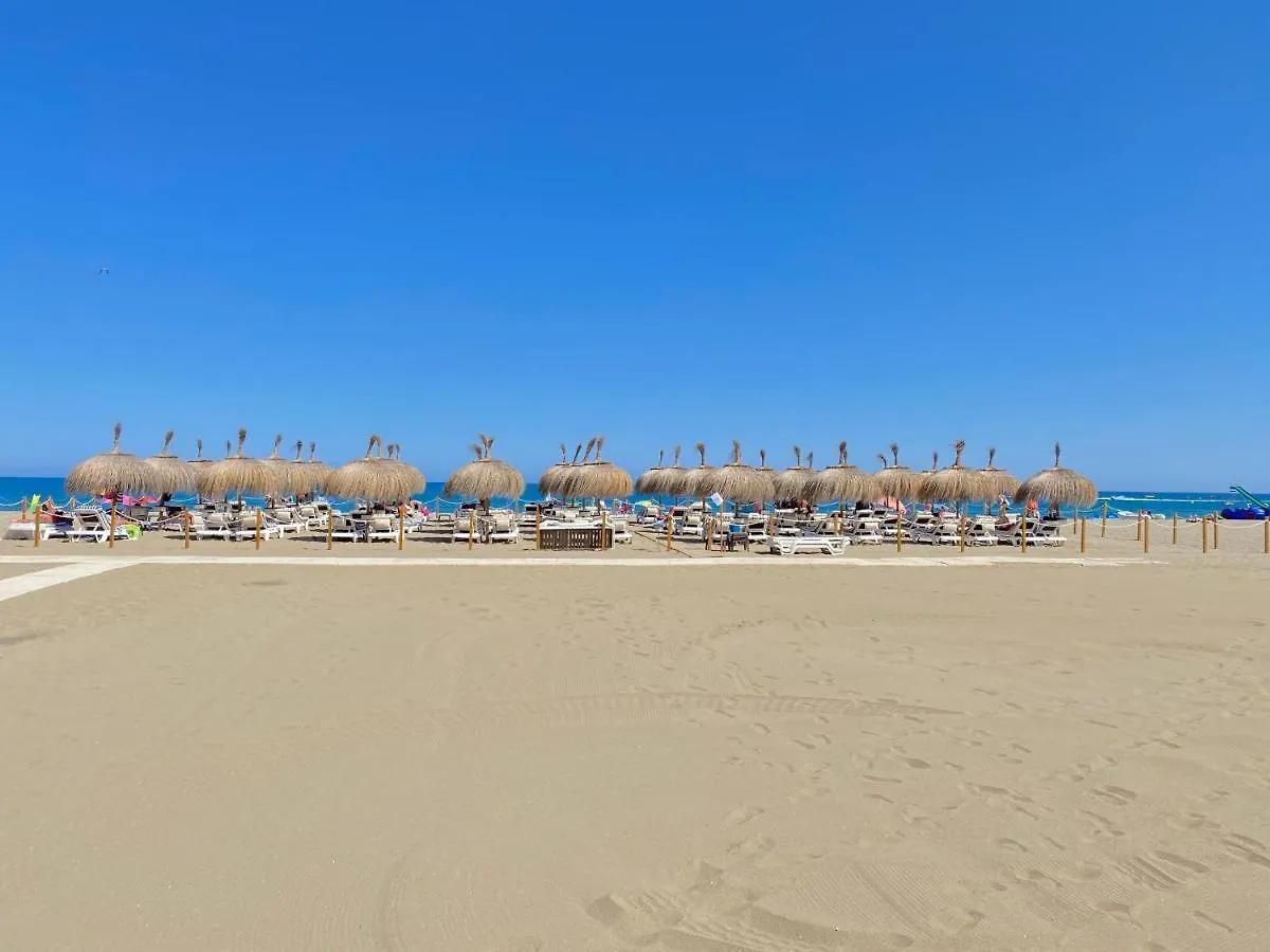Studio In Costa Del Sol, Sea, Sunshine & Views 丰希罗拉