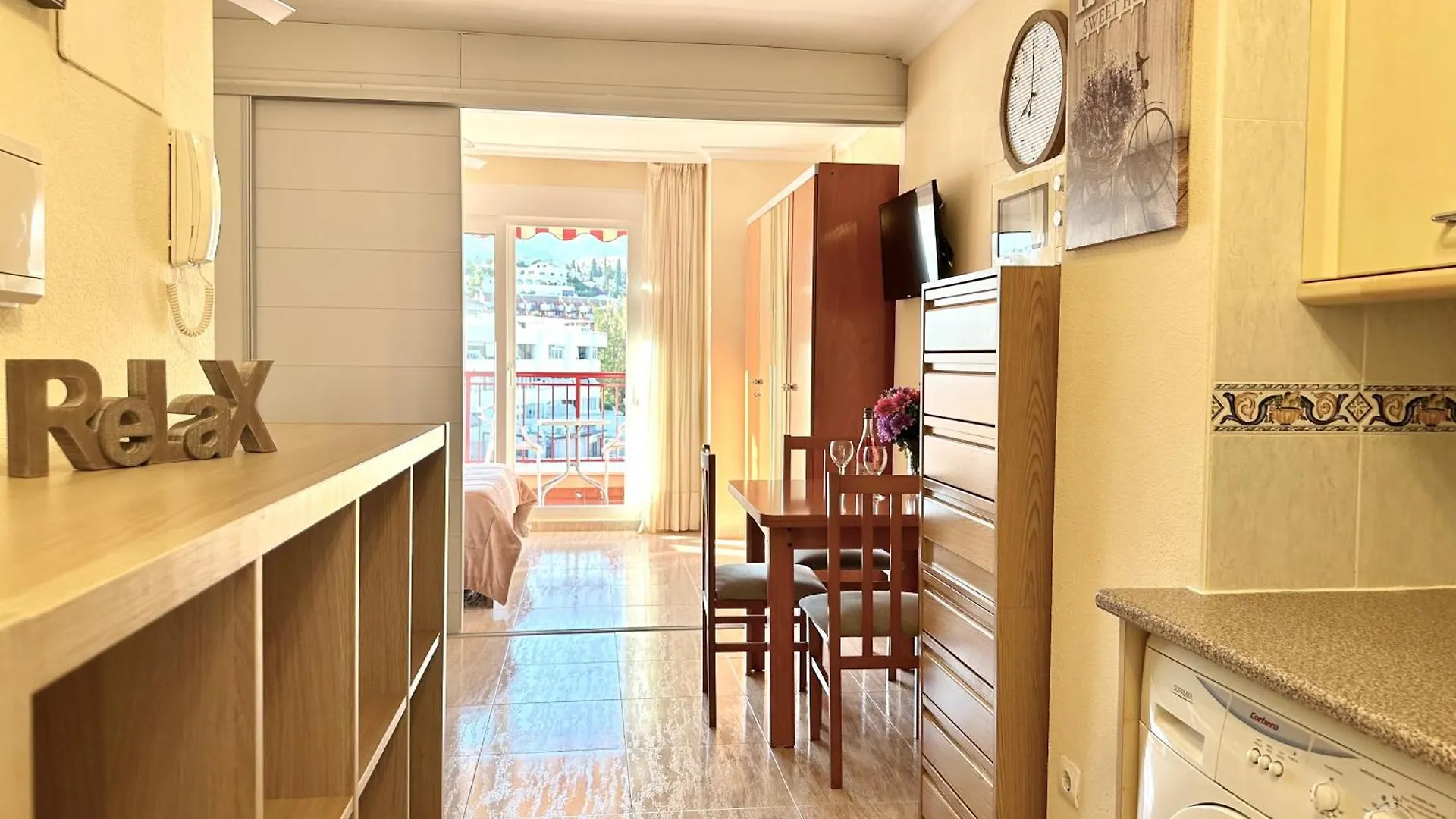 Studio In Costa Del Sol, Sea, Sunshine & Views 丰希罗拉 公寓