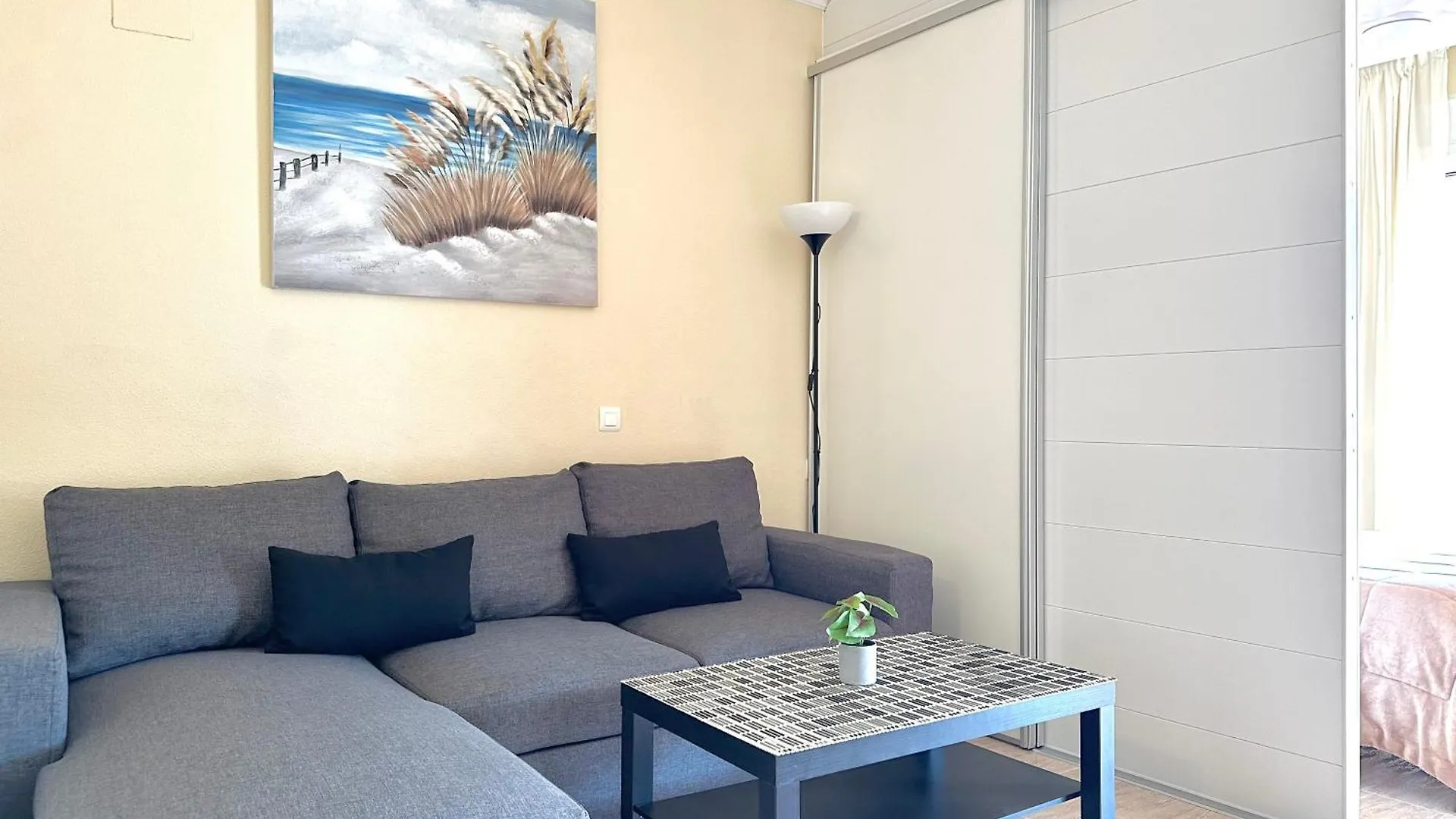 Studio In Costa Del Sol, Sea, Sunshine & Views 丰希罗拉